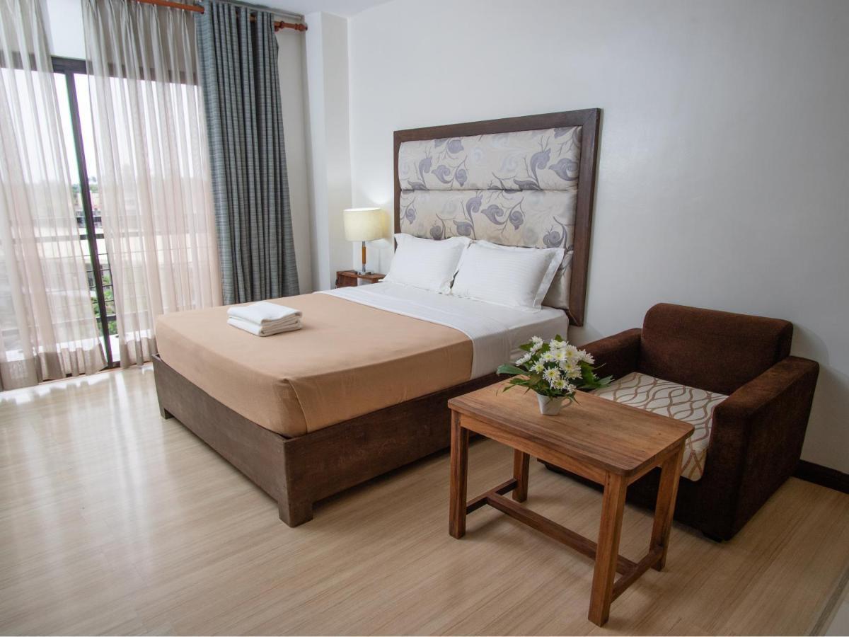 Marzon Hotel Kalibo Luaran gambar